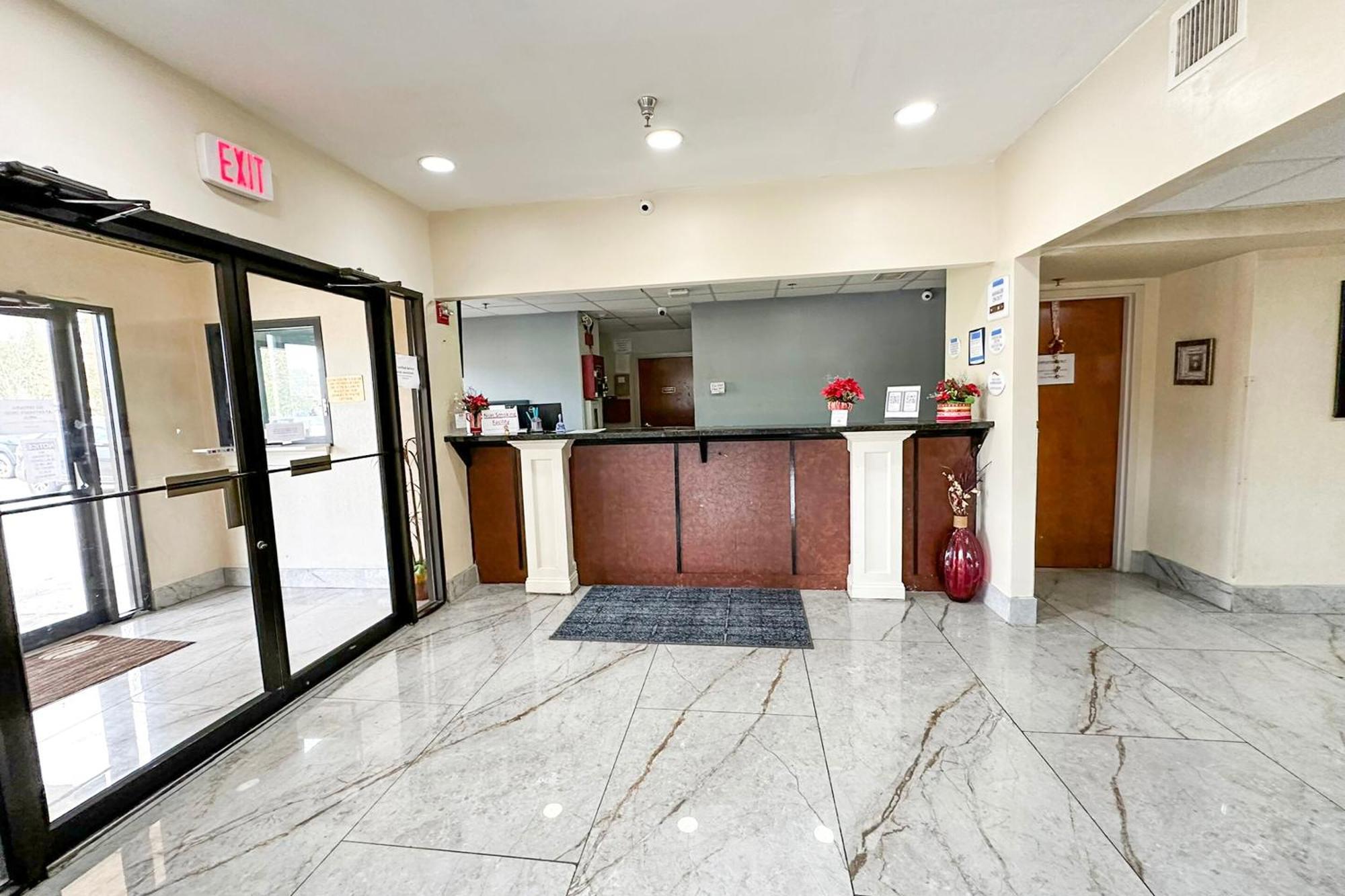 Oyo Hotel Rome West Ga Luaran gambar