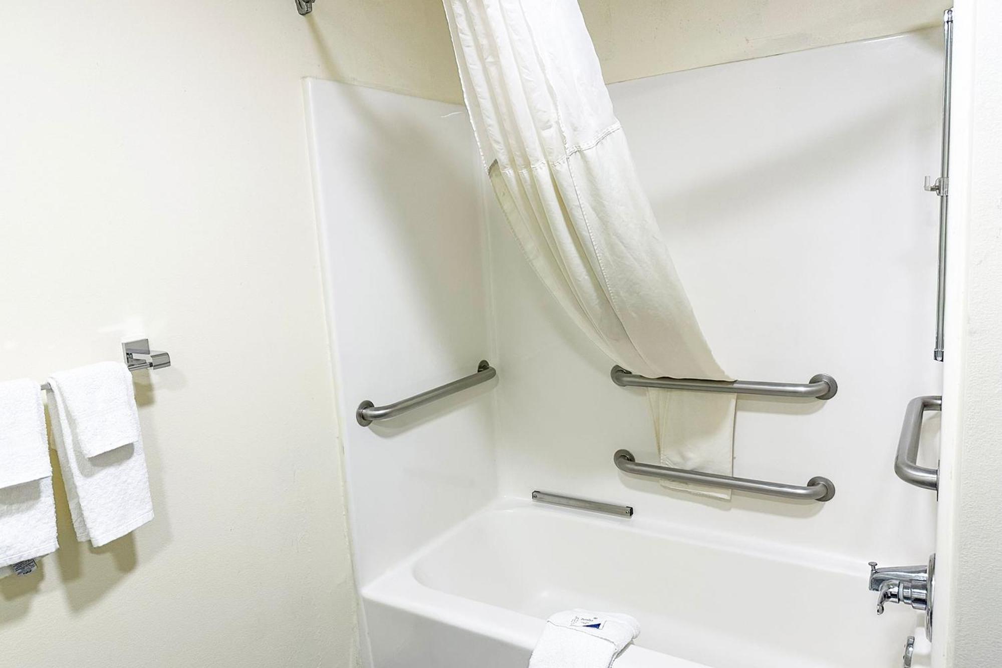 Oyo Hotel Rome West Ga Luaran gambar